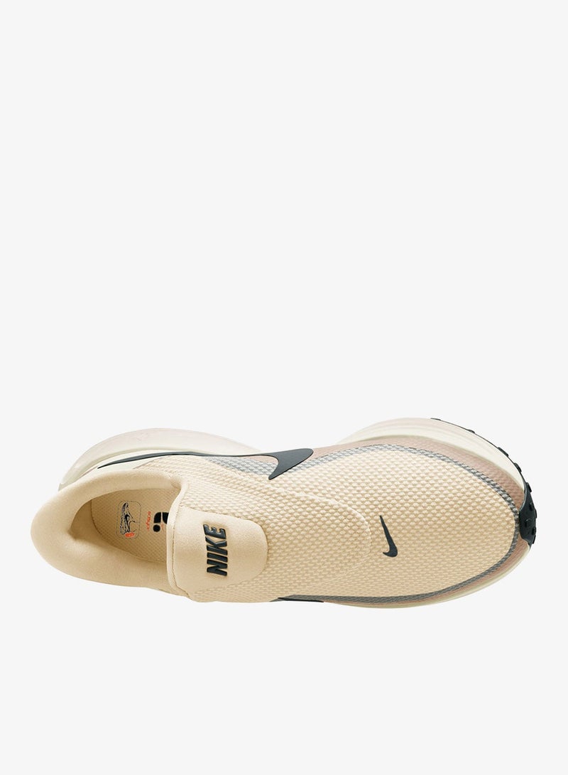 Nike Revolution 8 Easyon - Image 3