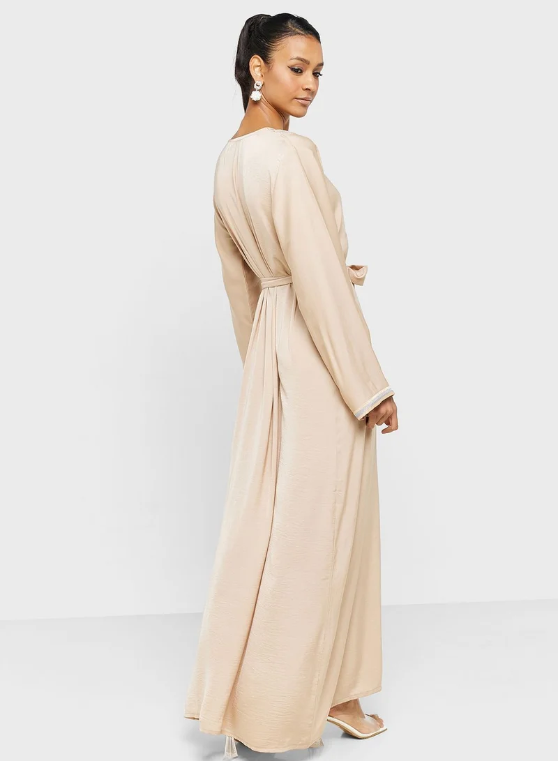 hayas closet Embroidered Belted Jalabiya