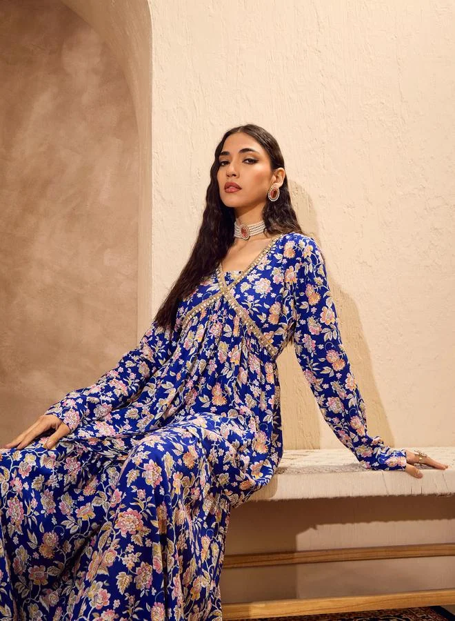 ساسافراس طقم منسق من بنطال شرارة وبلوزة بيبلوم بطبعة زهور