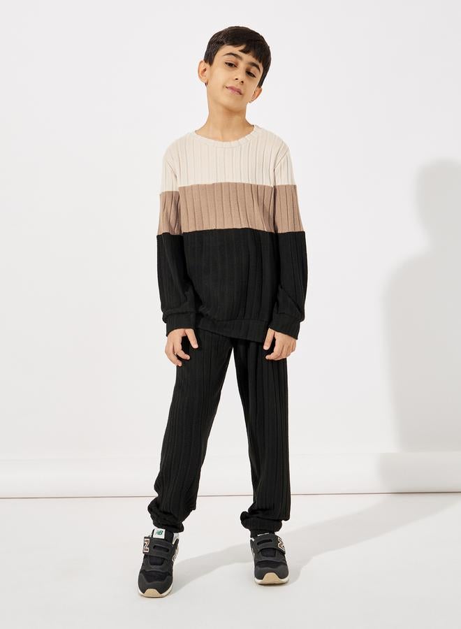 Styli Color Block Rib Knit Patch Detail Sweatshirt & Joggers Set  - Image 1