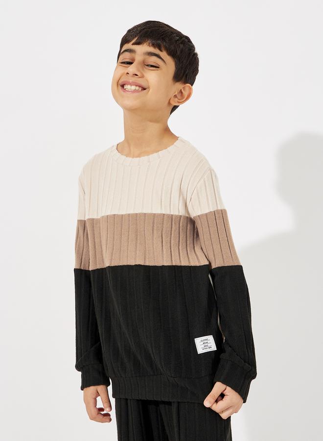 Styli Color Block Rib Knit Patch Detail Sweatshirt & Joggers Set  - Image 2