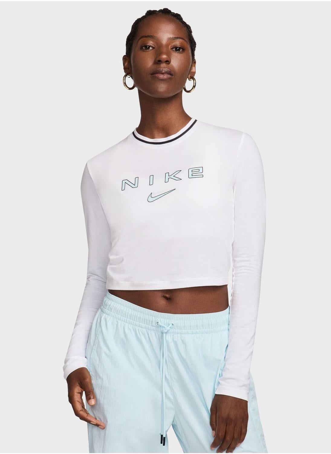 nike nsw crop top
