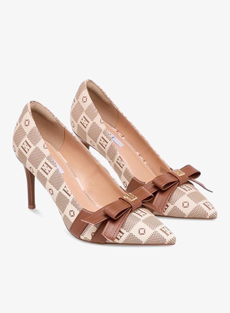 ايل حذاء نسائي بكعب خنجر وطبعات دامير مونوجرام - Image 3