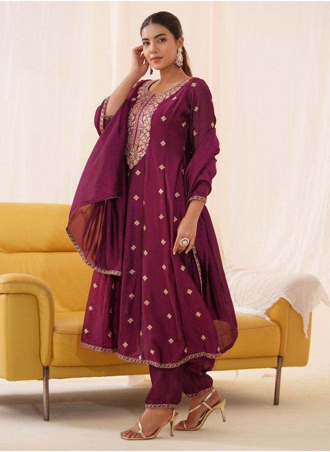 DW - Floral Embroidered Kurta with Trousers and Dupatta Set by Styli - Image 1