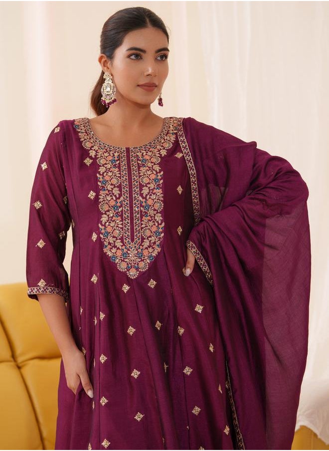 DW - Floral Embroidered Kurta with Trousers and Dupatta Set by Styli - Image 1