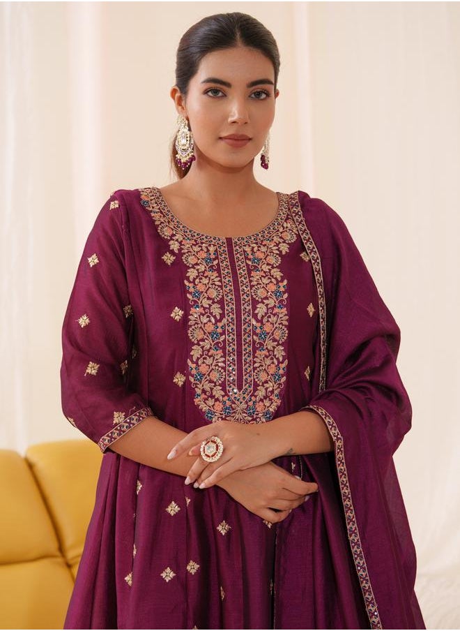 DW - Floral Embroidered Kurta with Trousers and Dupatta Set by Styli - Image 1