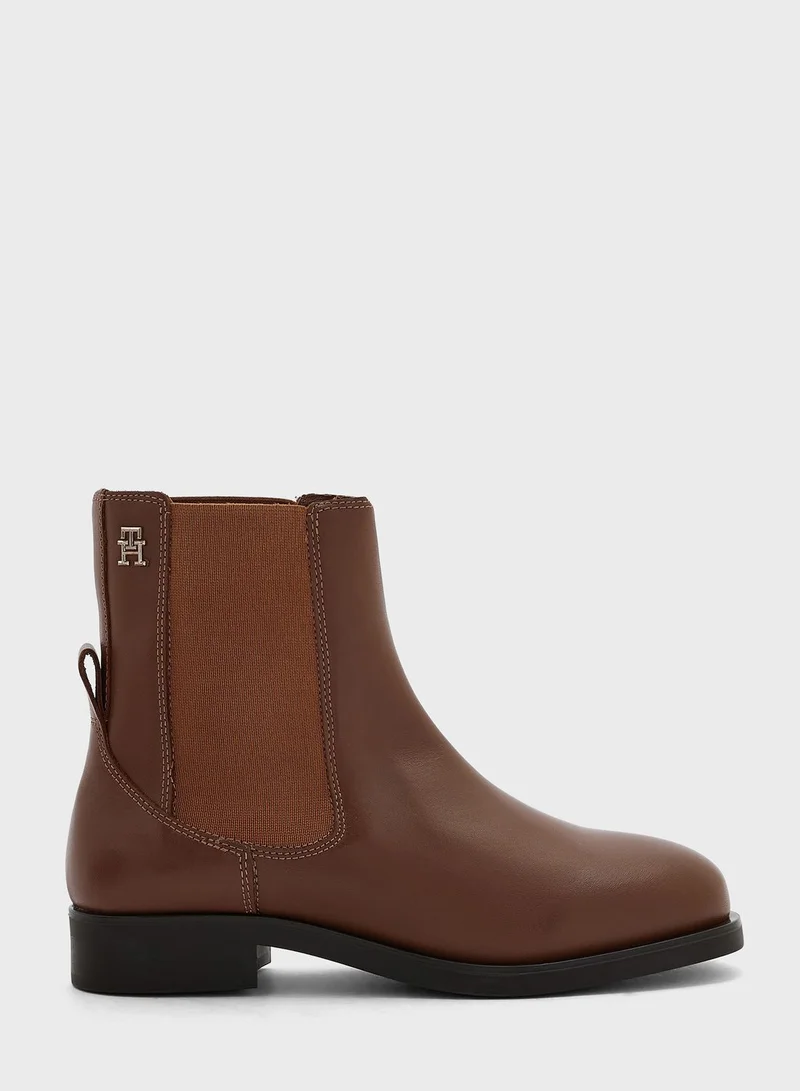 TOMMY HILFIGER Elevated Essential Booties