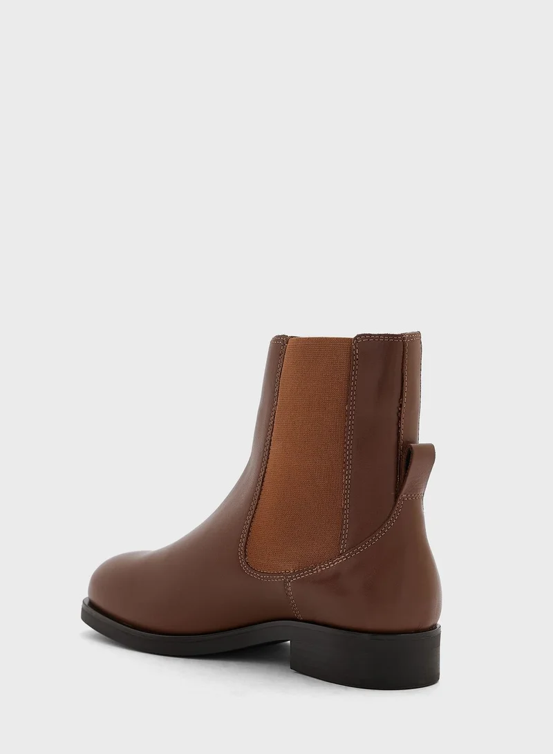 TOMMY HILFIGER Elevated Essential Booties