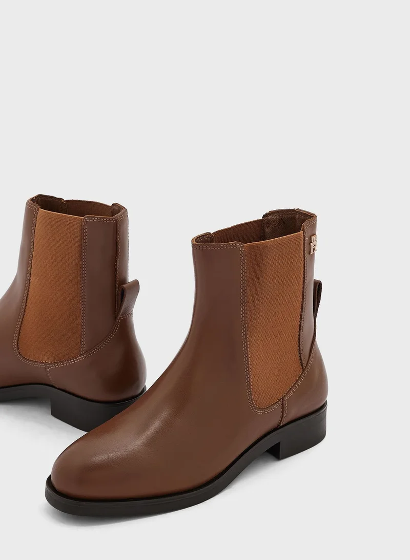 TOMMY HILFIGER Elevated Essential Booties