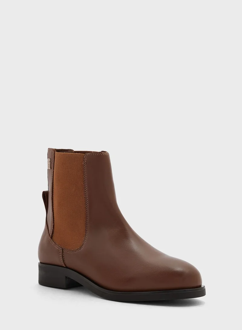 TOMMY HILFIGER Elevated Essential Booties
