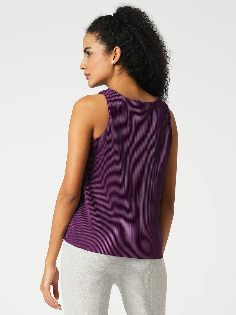 globus Women Round Neck Sleeveless Accordion Pleats Party Top