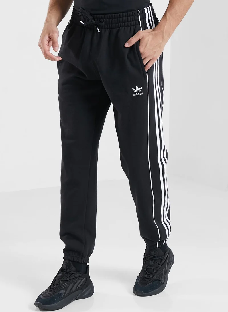 adidas Originals Essential Rekive Sweatpants