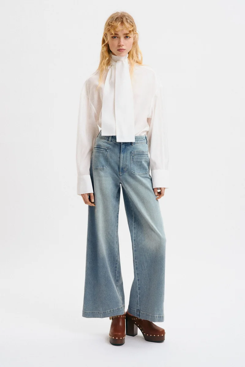 اتش اند ام جينز بخصر عالي وقصّة واسعة