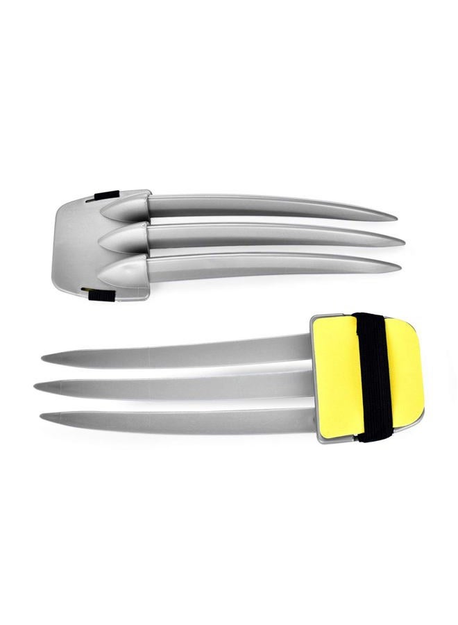 DAYSTART Plastic Wolf Claws with Dog Tags Pendant Fit for Wolverine Costume Cosplay Props - Image 1