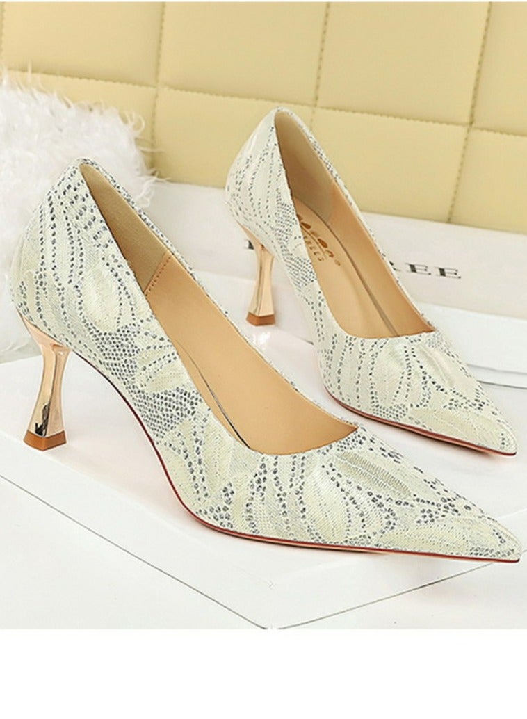 بيج تري مضخات الدانتيل المتوهجة للمرأة أشارت إلى إصبع القدم المغلق كعب عالي 7CM كريم أبيض - Image 2