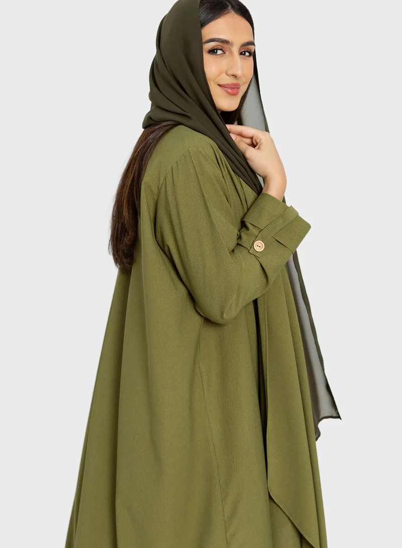 كاف ميم عباية طبقات بأزرار
