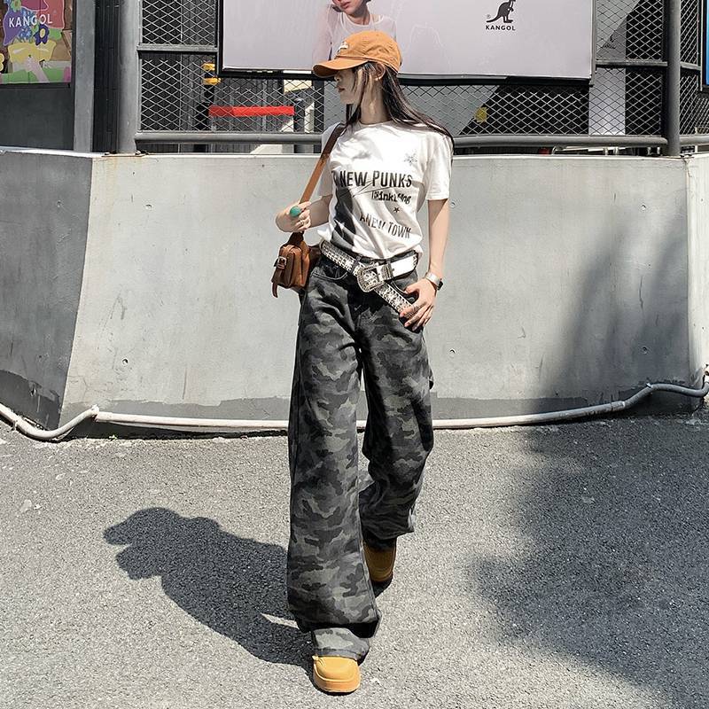 Unisex Classic Denim Jeans Loose Fit Daily Outdoor Wear - Image 4