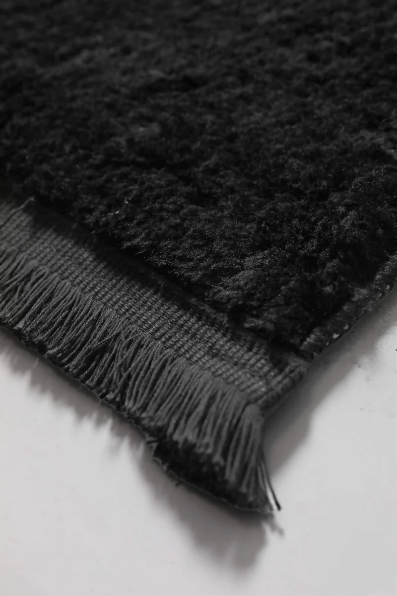 Favora Tasseled Plush Non-Slip Base 2-Piece Mat Set