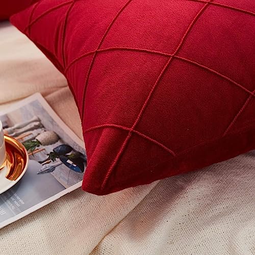 AMICA Luxurious Diamond Pinch Pleated Crystal Velvet Pillowcases Solid Pintuck Throw Cushion Cover for Home Decor Hidden Zipper Closure (Red, 16'' X 24'' Inch) - Image 4