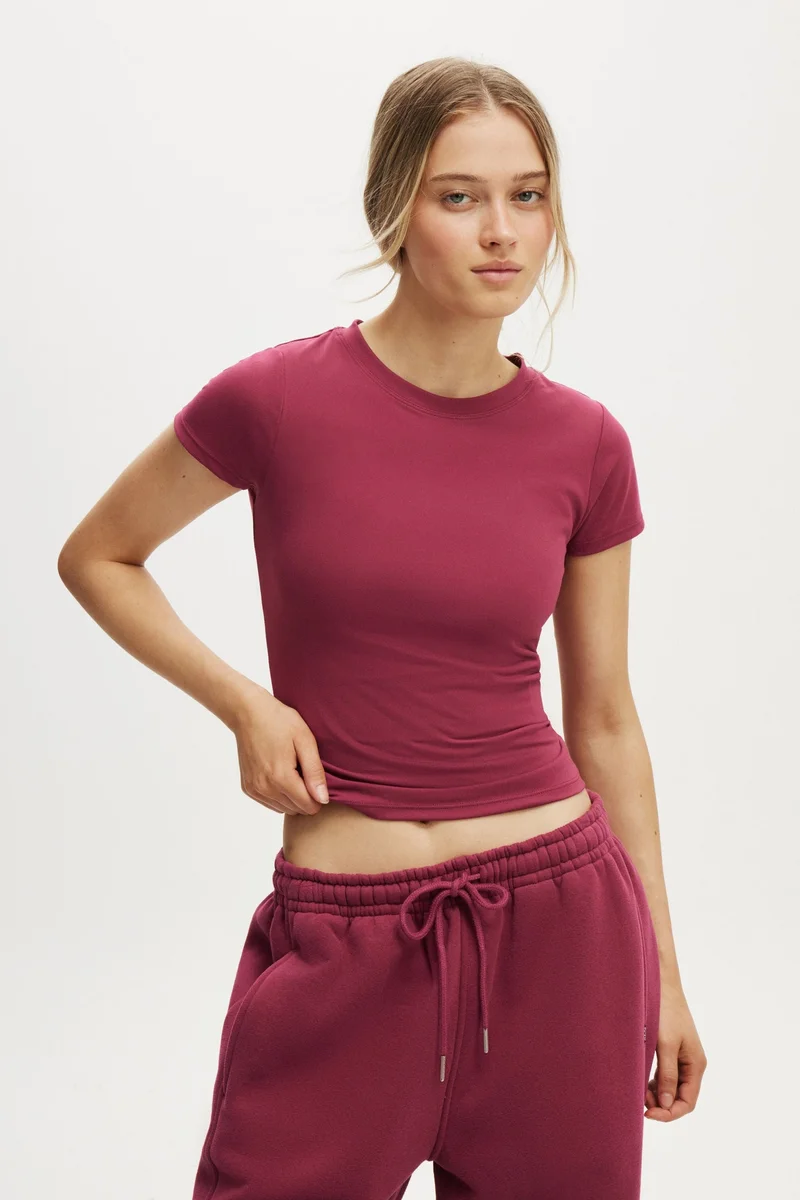 ULTRA SOFT FITTED TSHIRT