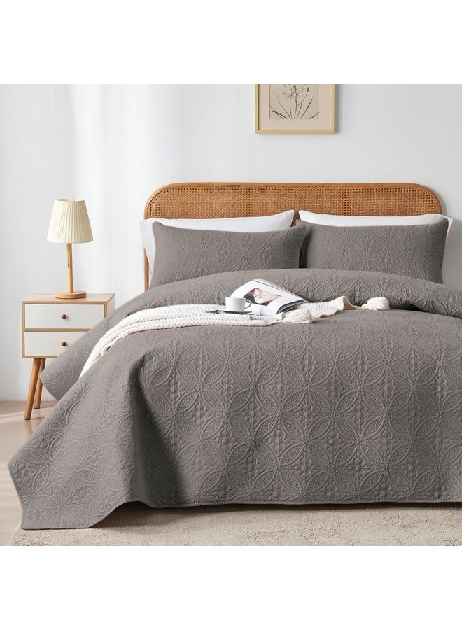 WURUIBO Full/Queen Quilt Set Dark Gray, Microfiber Lightweight Bedspreads, Ultrasonic Embossed Solid Coverlet, Thin Bedding Set for All Season, Soft Breathable Bed Cover(1 Quilt, 2 Pillow Shams) - Image 1