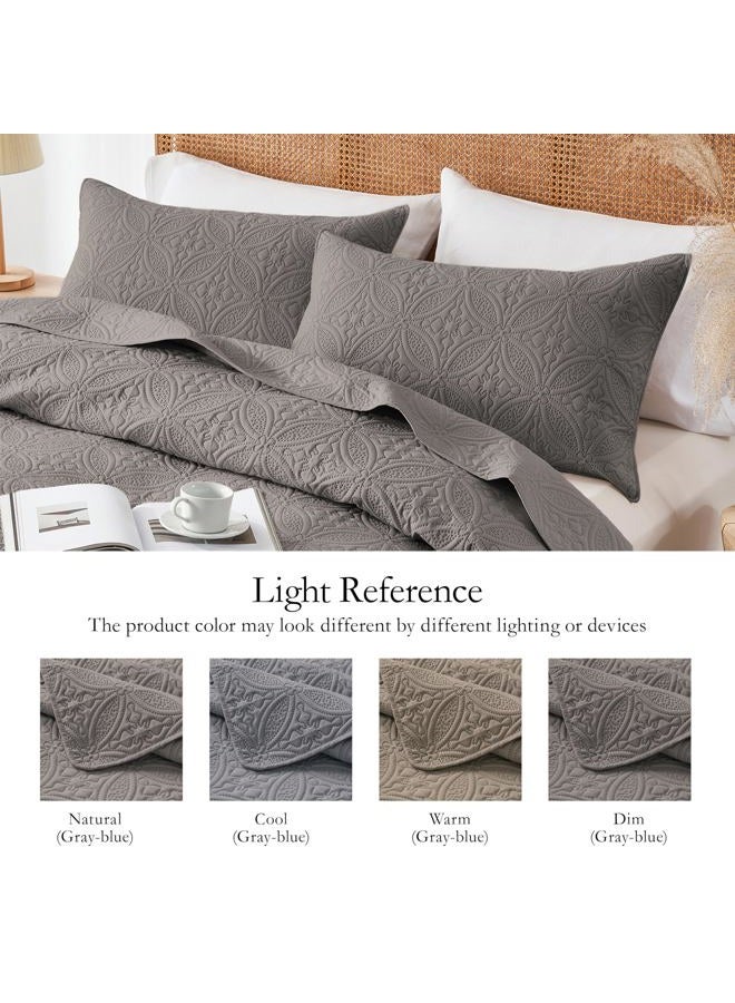WURUIBO Full/Queen Quilt Set Dark Gray, Microfiber Lightweight Bedspreads, Ultrasonic Embossed Solid Coverlet, Thin Bedding Set for All Season, Soft Breathable Bed Cover(1 Quilt, 2 Pillow Shams) - Image 4