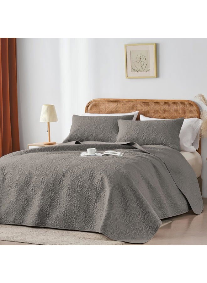 WURUIBO Full/Queen Quilt Set Dark Gray, Microfiber Lightweight Bedspreads, Ultrasonic Embossed Solid Coverlet, Thin Bedding Set for All Season, Soft Breathable Bed Cover(1 Quilt, 2 Pillow Shams) - Image 2