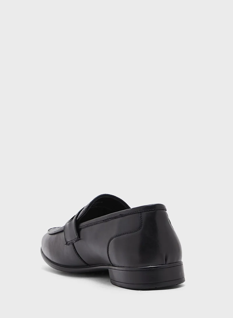 Robert Wood Faux Leather Croc Emboss Formal Slip Ons