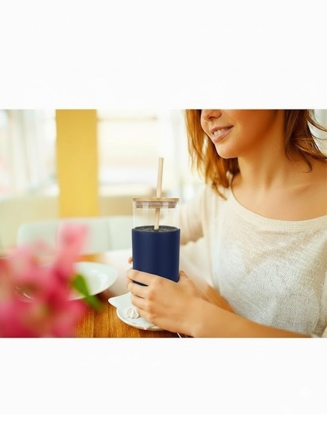 فالمر كوب زجاجي مع حافظة واقية من السيليكون مع ماصه من الكارتون للمشروبات الباردة والعصائر بغطاء خشب سعه 500 مل - شفاف/أزرق غامق - Image 2