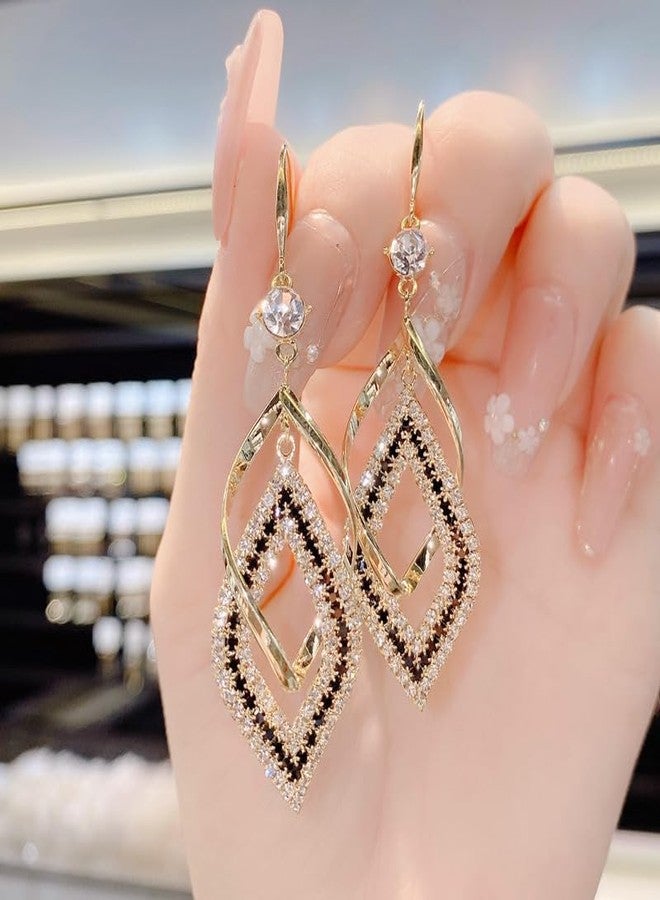 KONPJE أقراط كونبيه مربعة متدلية مرصعة بالكريستال للنساء، أقراط ذهبية حلزونية متدلية مرصعة بالكريستال، أقراط مميزة مرصعة بأحجار الراين، أقراط كلاسيكية متدلية مصنوعة يدويًا مضادة للحساسية للنساء، عصرية (ذهبي)، متوسطة الحجم - Image 5