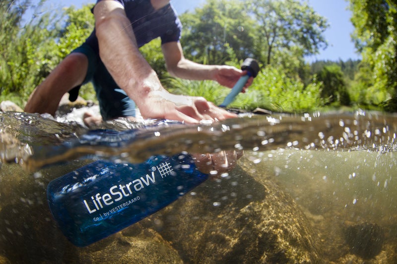 LifeStraw Go Water Filter Bottle with 2-Stage Integrated Filter Straw for Hiking, Backpacking, and Travel, Blue - Image 2