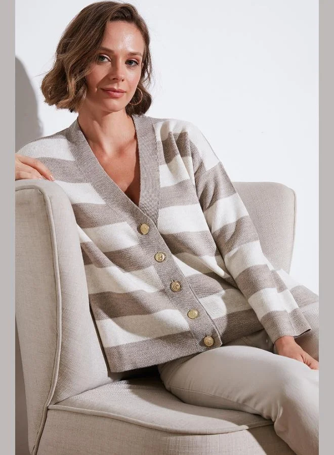 Lela Lela Regular Fit Striped V-Neck Buttoned Soft Acrylic Cardigan Women's CARDIGAN 4615188