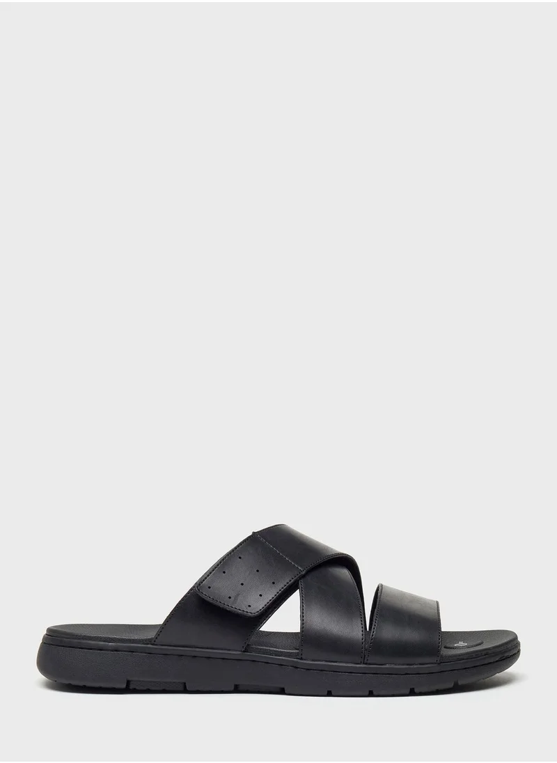 Le Confort Cross Strap Arabian Sandals