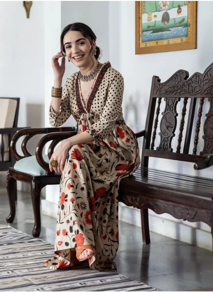 زيري سوق Beige Blossom V Neck Gathered Dress