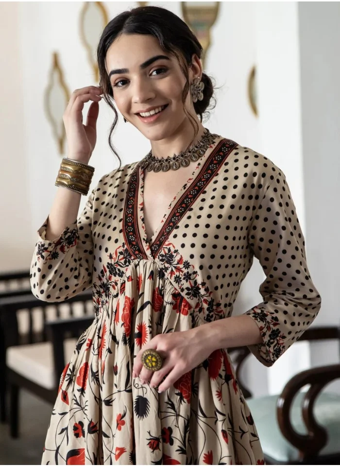 زيري سوق Beige Blossom V Neck Gathered Dress