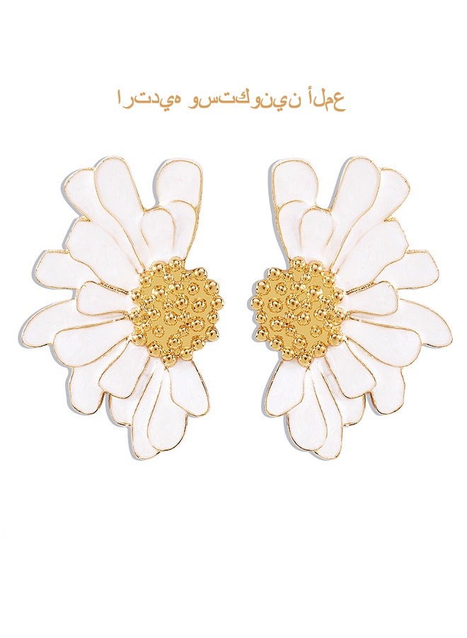 Beyond Flower Earrings for Women, Anti Rust and Anti Fading Hypoallergenic Alloy Earrings, Fashion Jewelry Gift (White+Gold) - Image 1