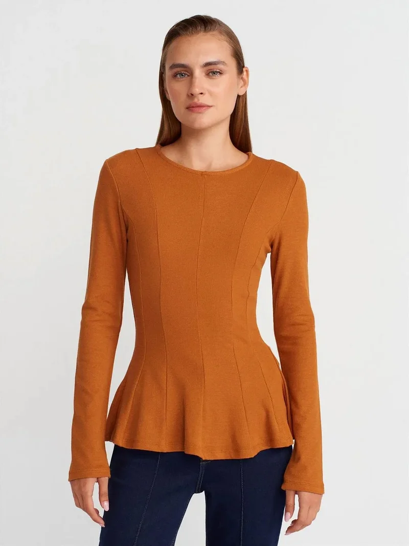 ديلفين DILVIN Fitted Textured Knit Peplum Blouse