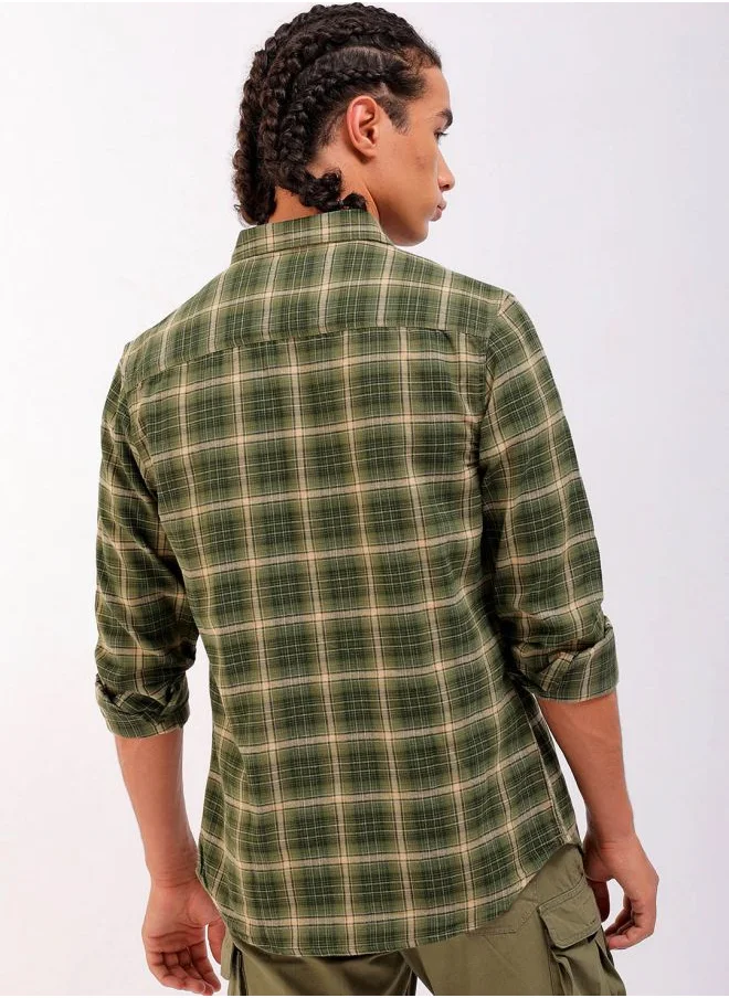 The Indian Garage Co Men Slim Fit Checkered Full Sleeves Cutaway Collar Casual Shirt