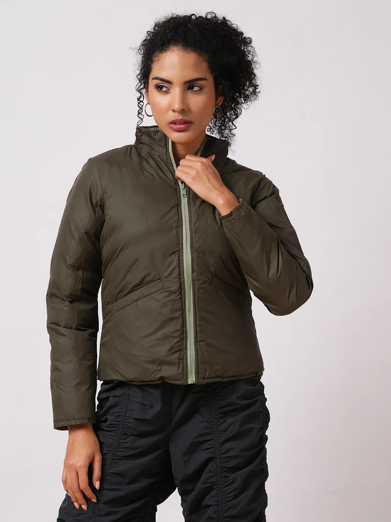 globus Women Hooded Solid Casual Puffer Reversible Jacket