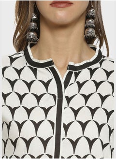 Instafab Printed Kurti and Pant Set  - Image 5
