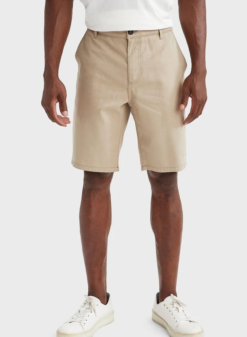 DeFacto Essential Regular Fit Shorts