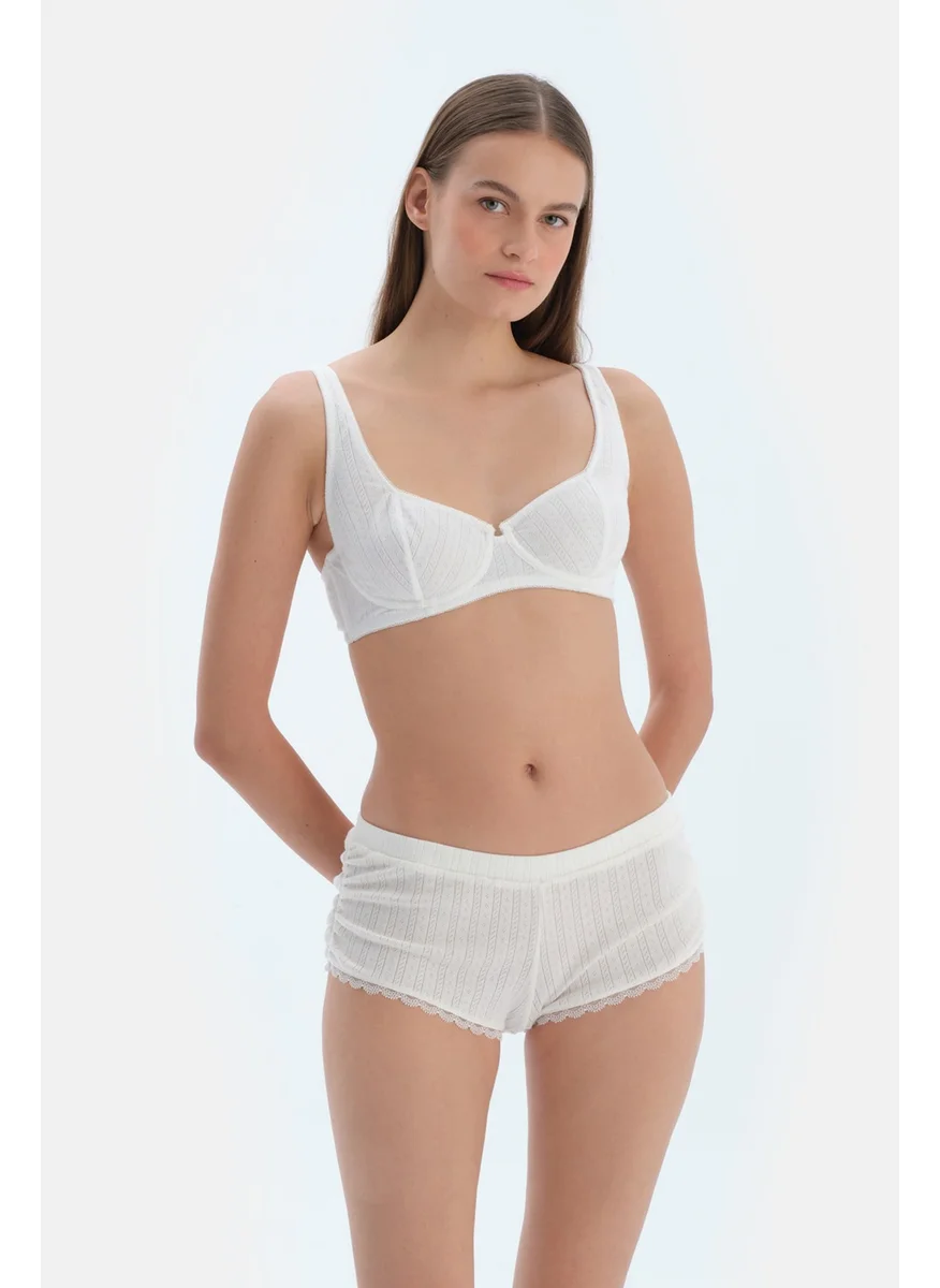 داجي Ecru Side Gathered Pointe Boyshort