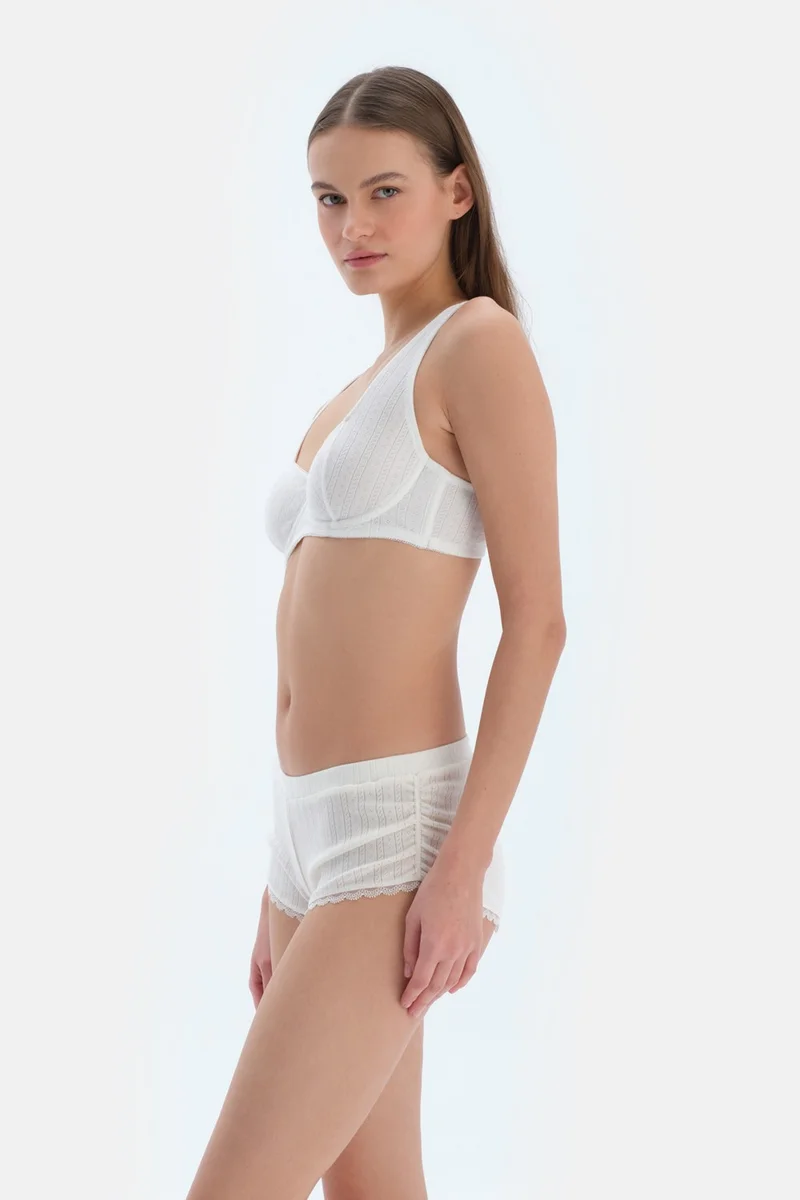 داجي Ecru Side Gathered Pointe Boyshort