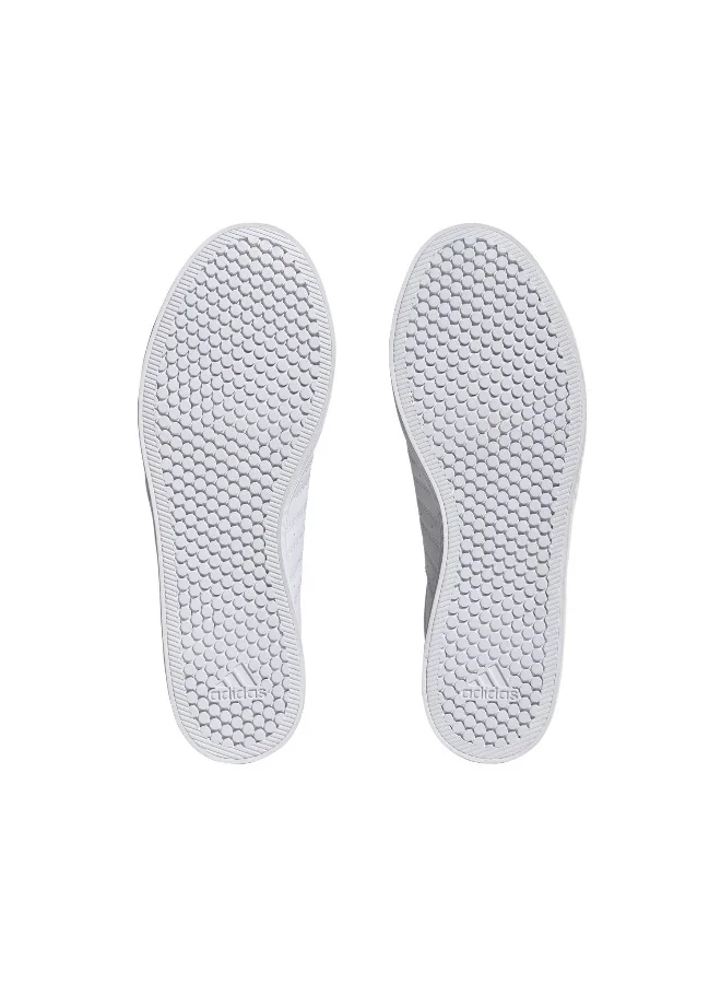 adidas حذاء رياضي في إس بيس 2.0 أبيض للرجال مقاس 6.5