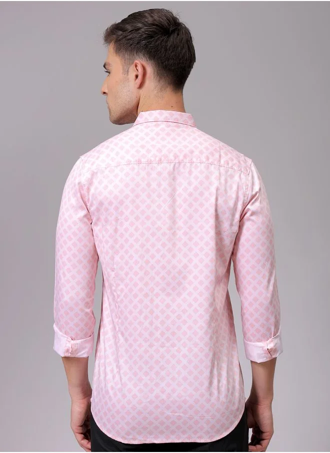 شركة المرآب الهندية Men Slim Fit Geometric Printed Full Sleeves Cutaway Collar Party Wear Shirt