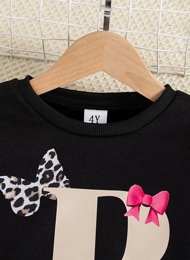 تايك تو طقم بناتي قطعتين سويت شيرت بأكمام طويلة بطبعة جرافيك مع بنطلون بطبعة نمر - Image 3