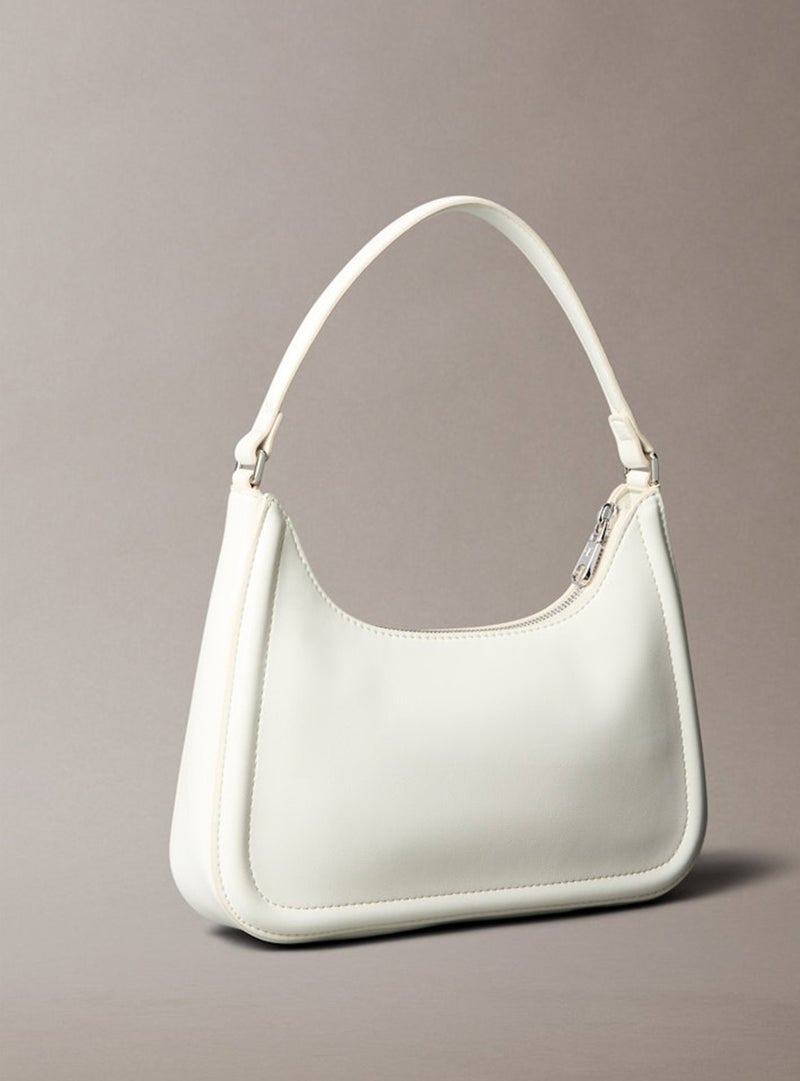 كالفن كلاين حقيبة كتف صغيرة - Image 2