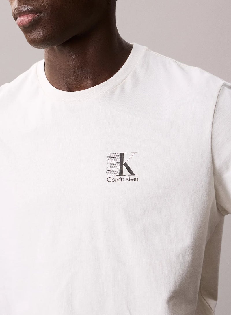 كالفن كلاين تيشرت بأكمام قصيرة - Image 4