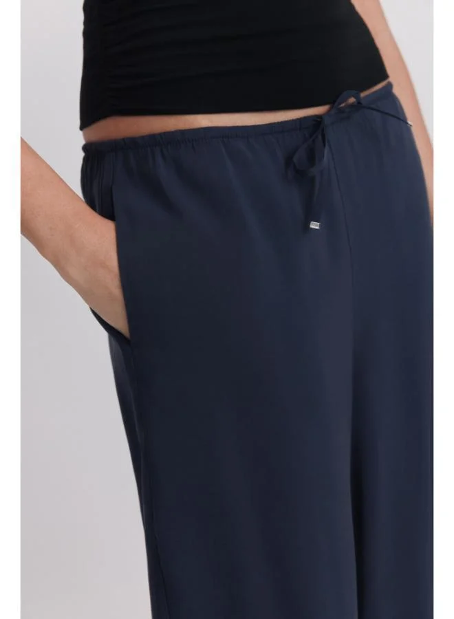 Springfield Wide leg jogger trousers