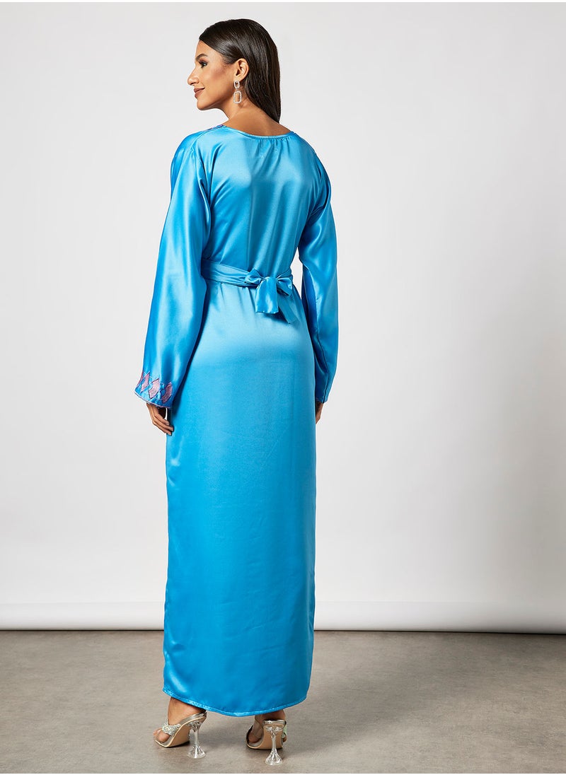 Hayat - Jalabiya With  Fan Like Shaped Embroidery With Belt - Image 1